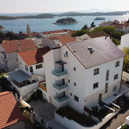 Marisa Apartments Hvar ฮวาร์ ภายนอก รูปภาพ
