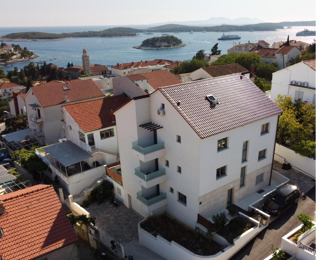 Marisa Apartments Hvar ฮวาร์ ภายนอก รูปภาพ