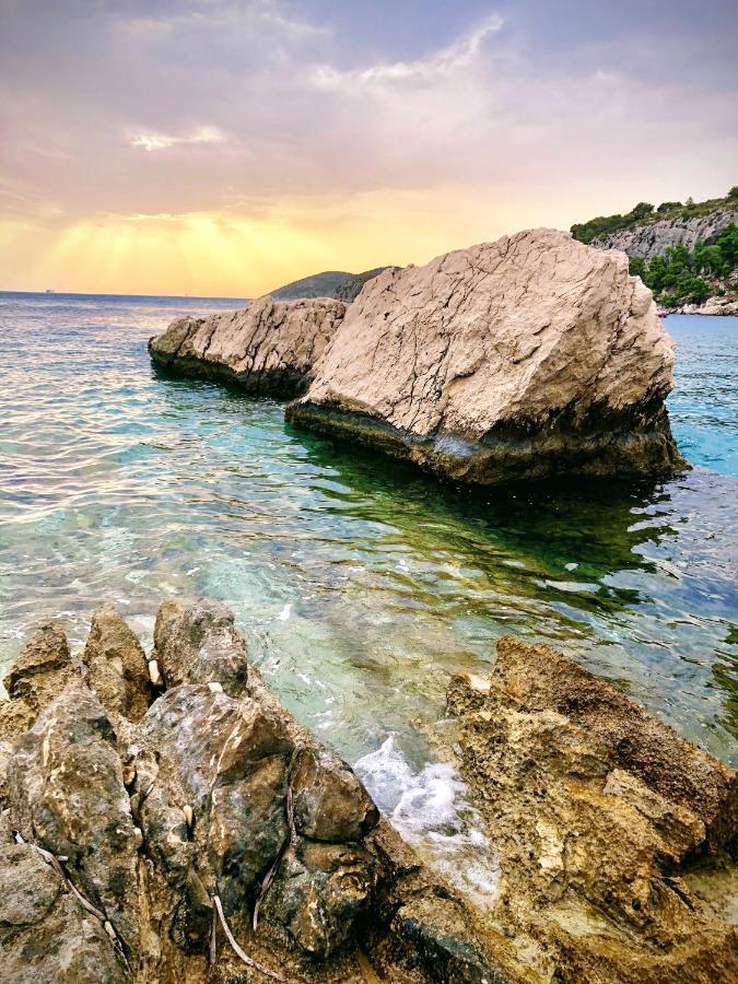Marisa Apartments Hvar ฮวาร์ ภายนอก รูปภาพ