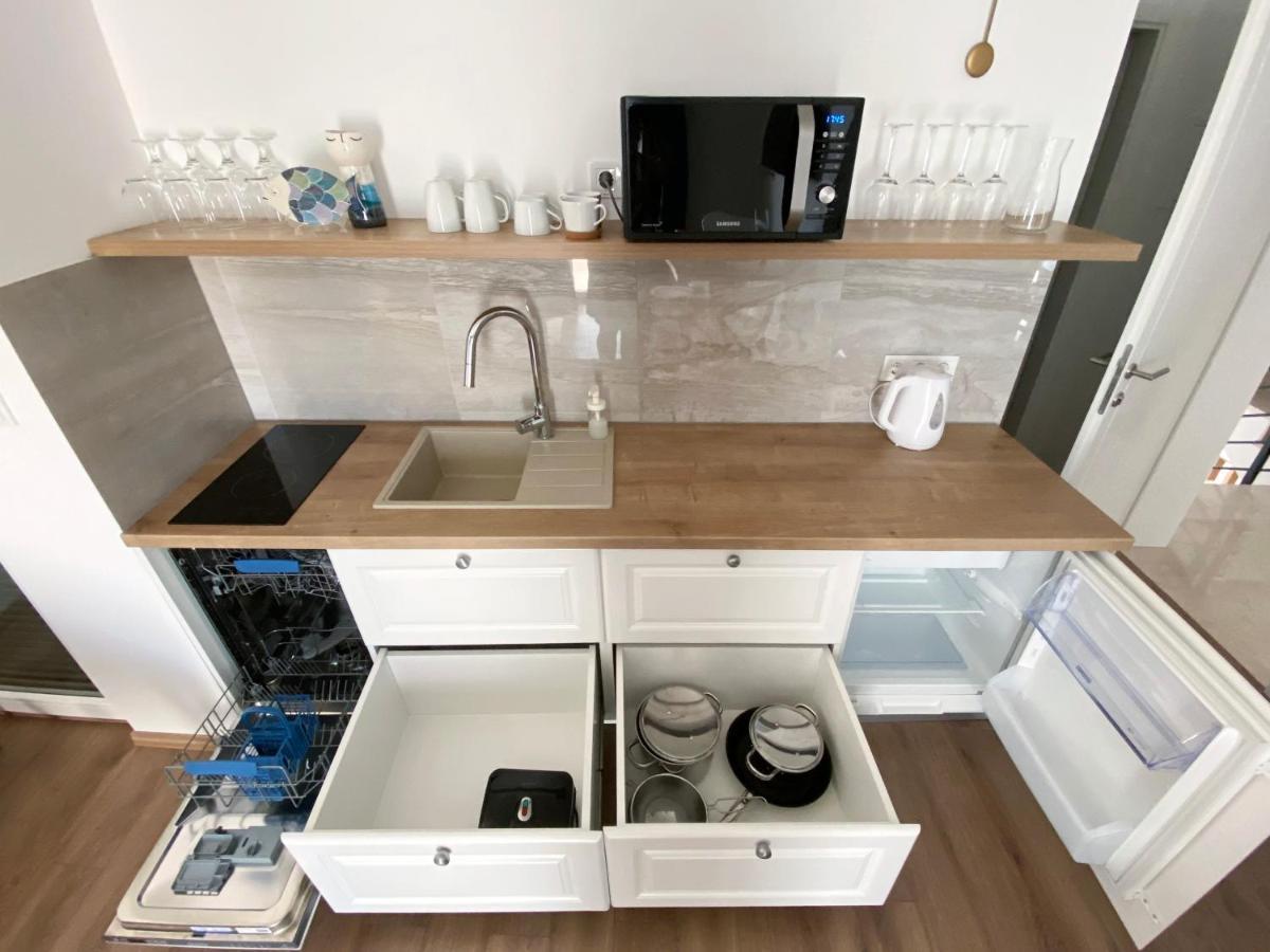 Marisa Apartments Hvar ฮวาร์ ภายนอก รูปภาพ